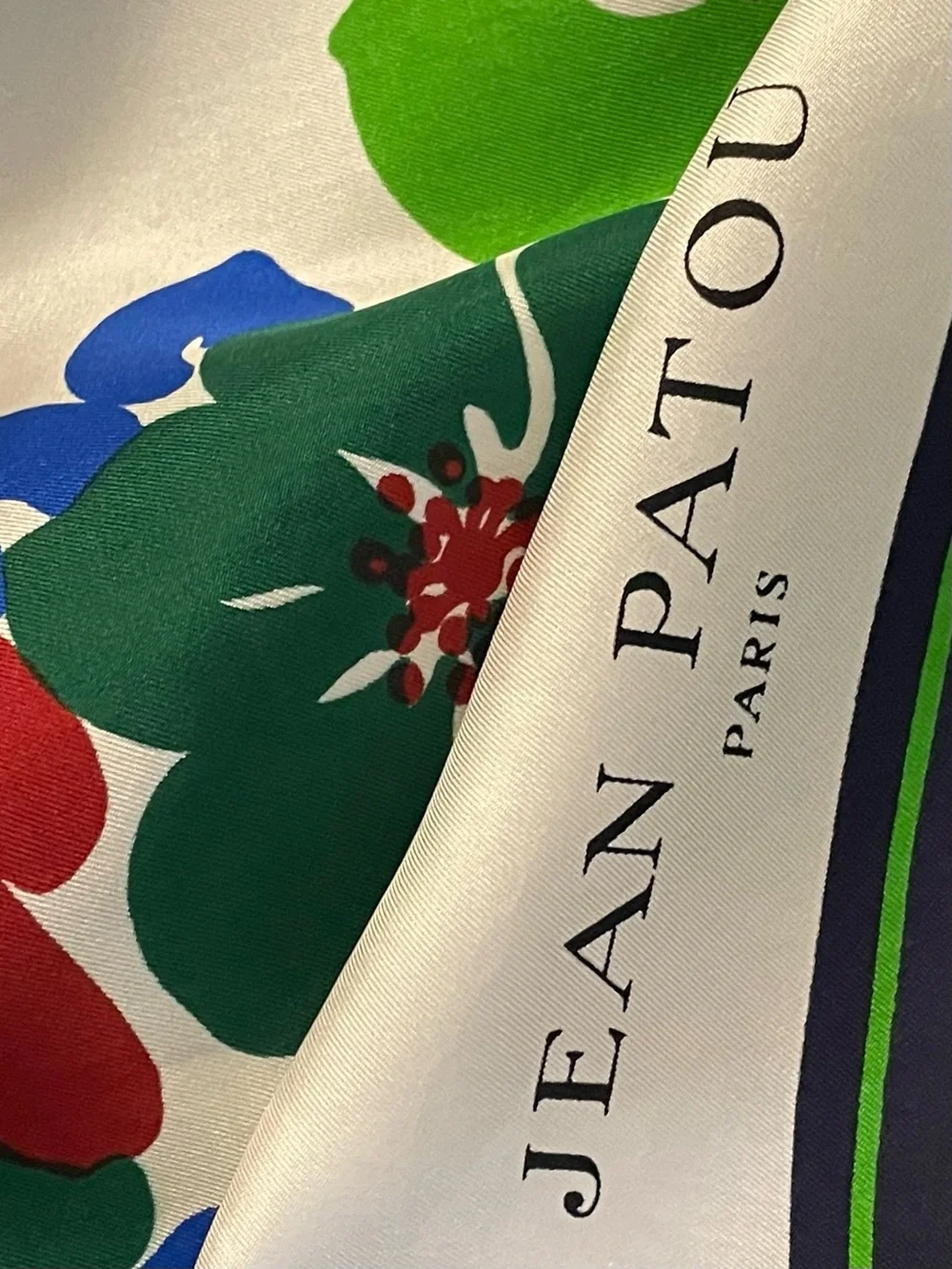 Gorg Vintage Jean Patou Silk Scarf 34 In Very Good Condition